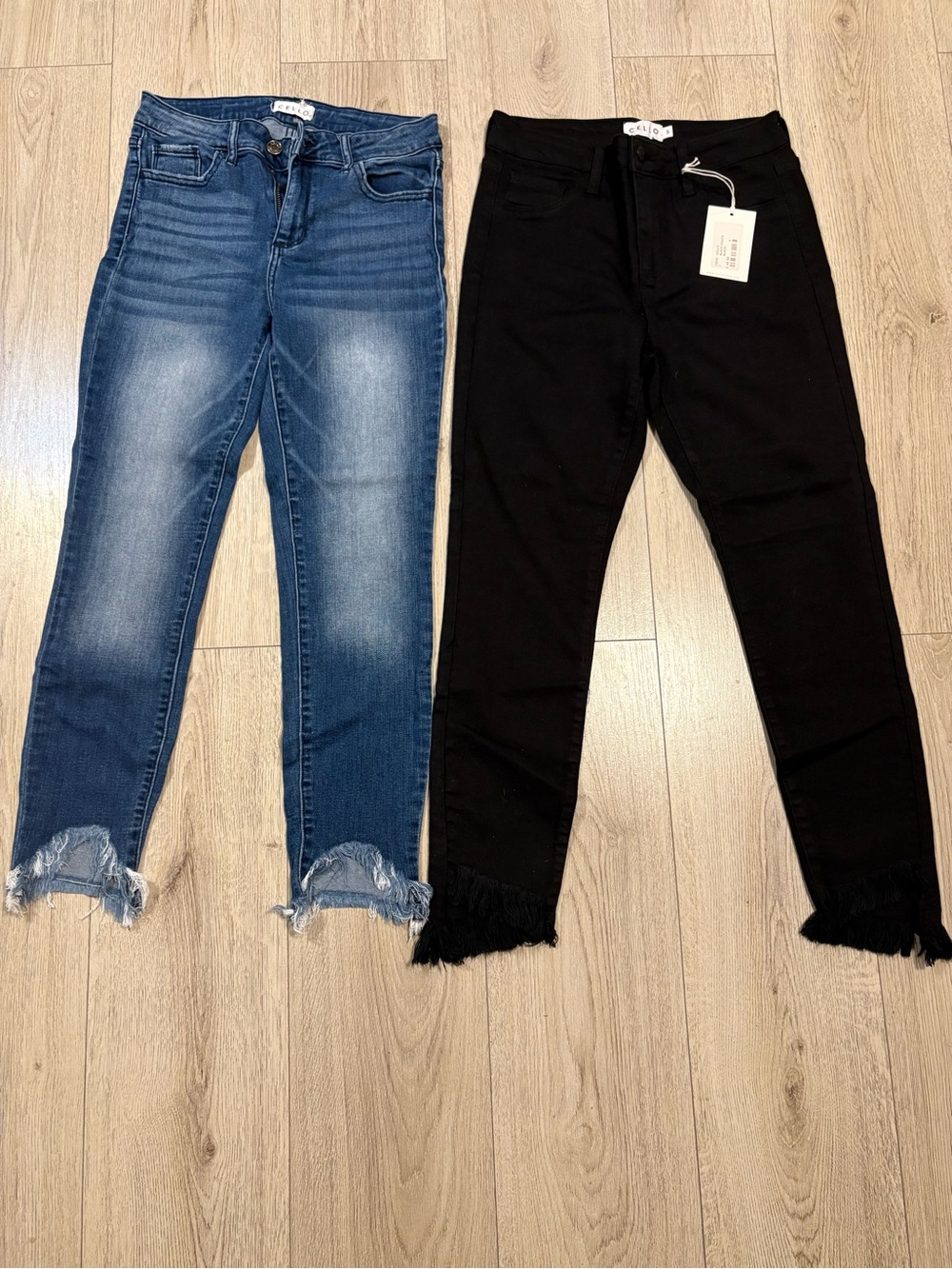Cello Size 5 Cropped Frayed Fringe/Raw Hem Women Jeans Bundle of 2